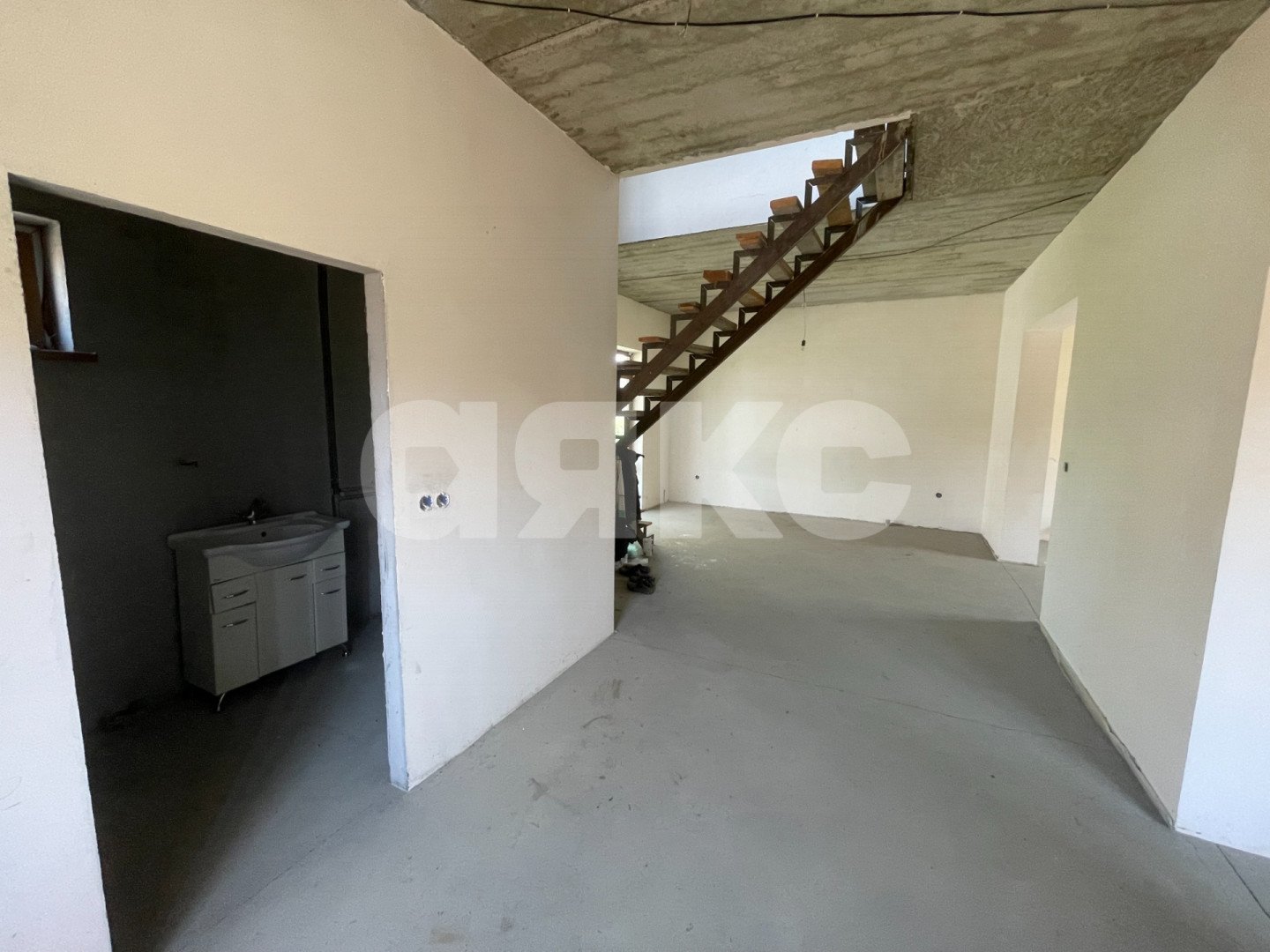 Фото №4: Дом 145 м² + 5 сот. - Горячий Ключ, Курортный, мкр. Курортный, ул. Минеральная