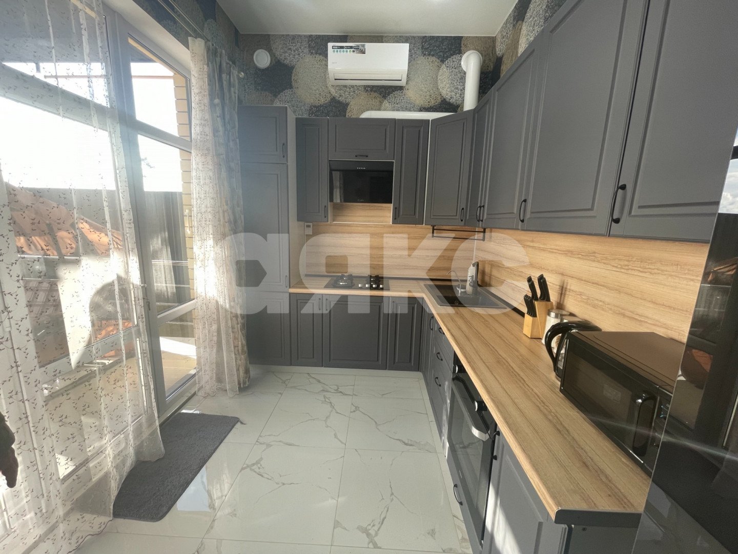 Фото №1: Дом 178 м² + 15 сот. - Саратовская, ул. Западная