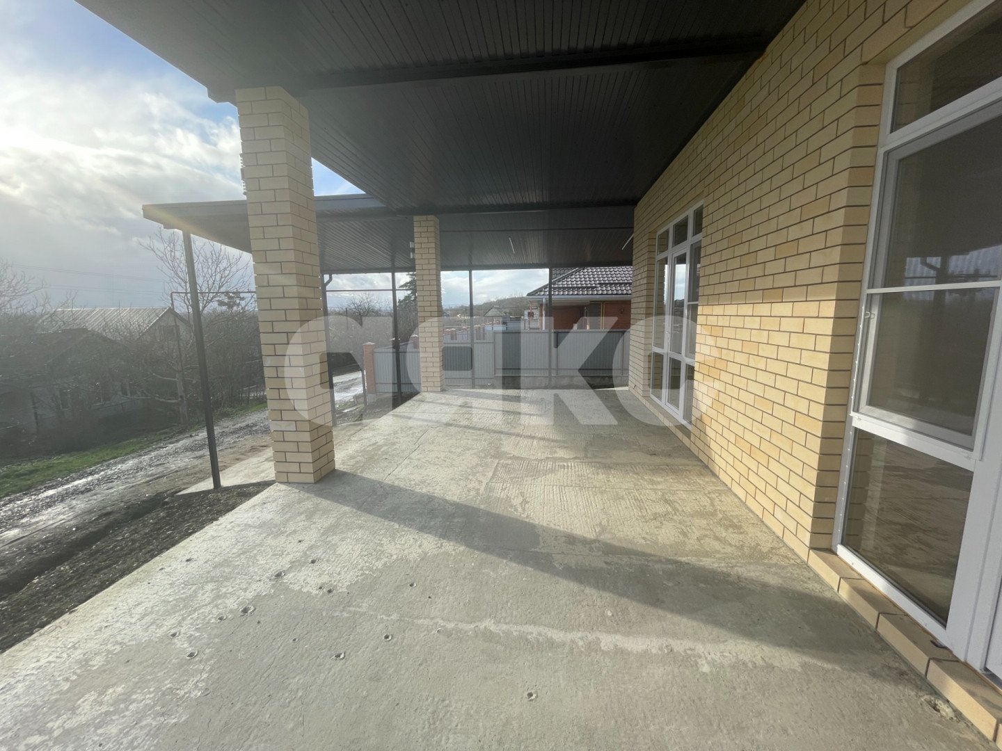 Фото №1: Дом 246 м² + 10 сот. - Саратовская, ул. Западная