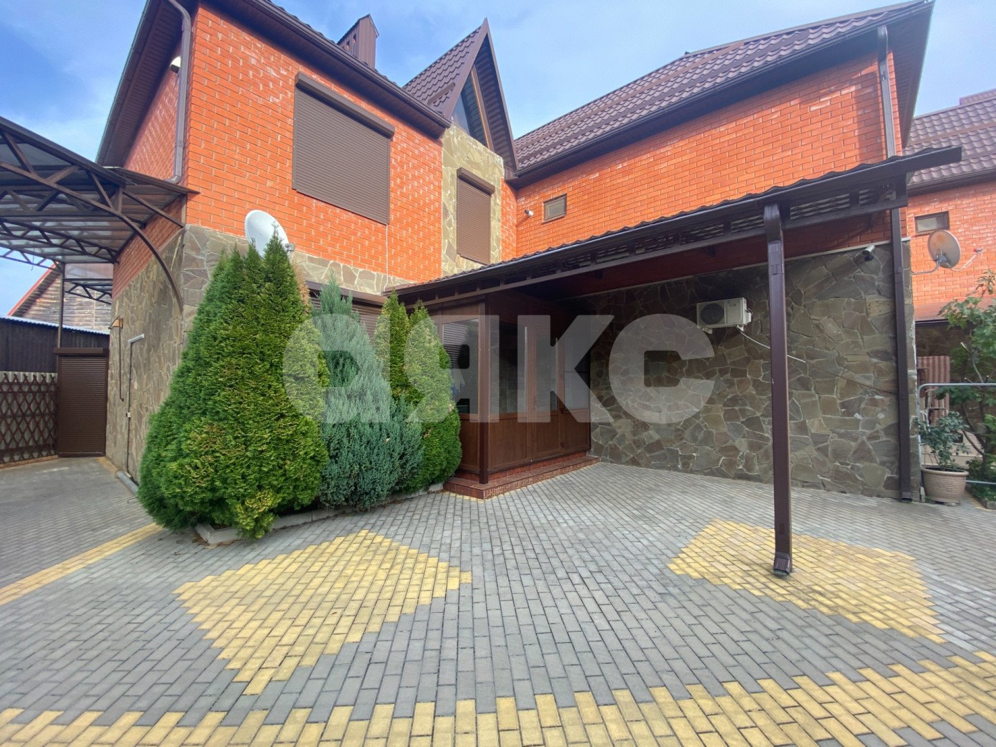 Фото №2: Таунхаус 110 м² + 2 сот. - Горячий Ключ, Старый Рынок, мкр. Старый Рынок, ул. Октябрьская