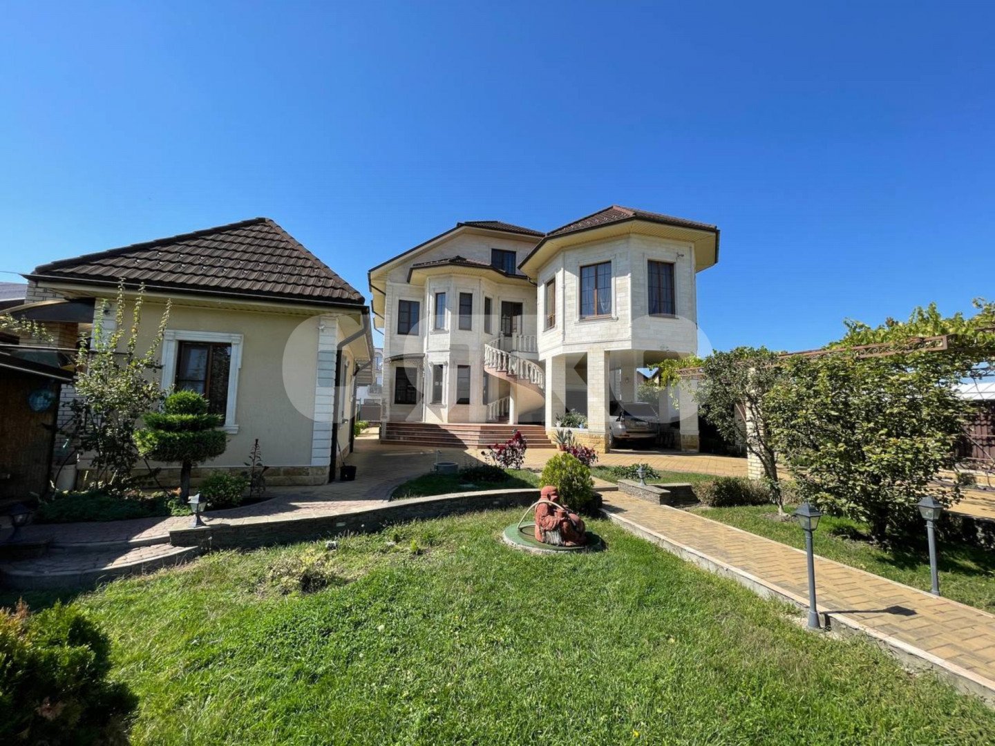 Фото №49: Дом 325 м² + 8 сот. - Горячий Ключ, Курортная Зона, мкр. Курортная Зона, ул. Ленина