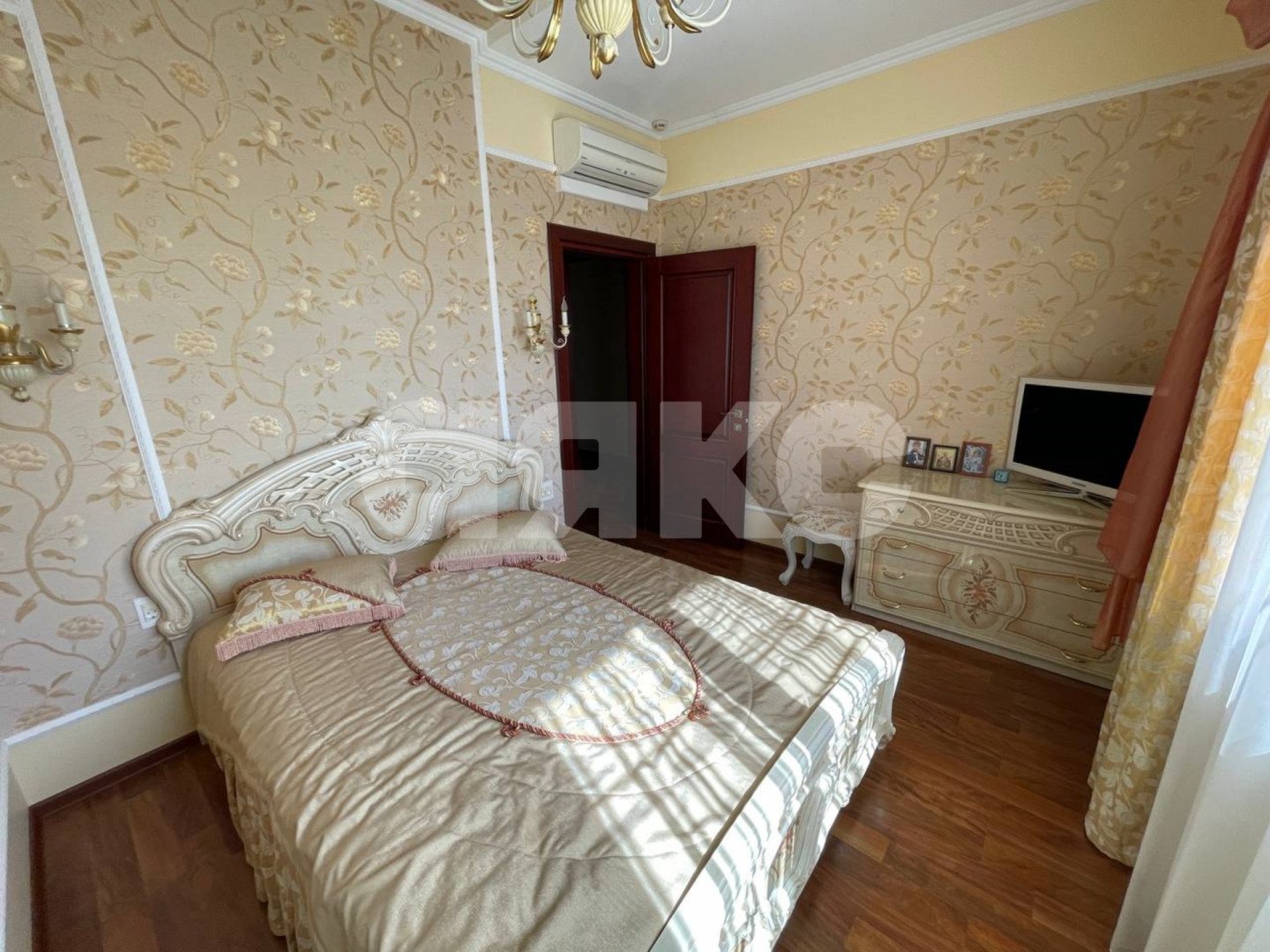 Фото №13: Дом 325 м² + 8 сот. - Горячий Ключ, Курортная Зона, мкр. Курортная Зона, ул. Ленина