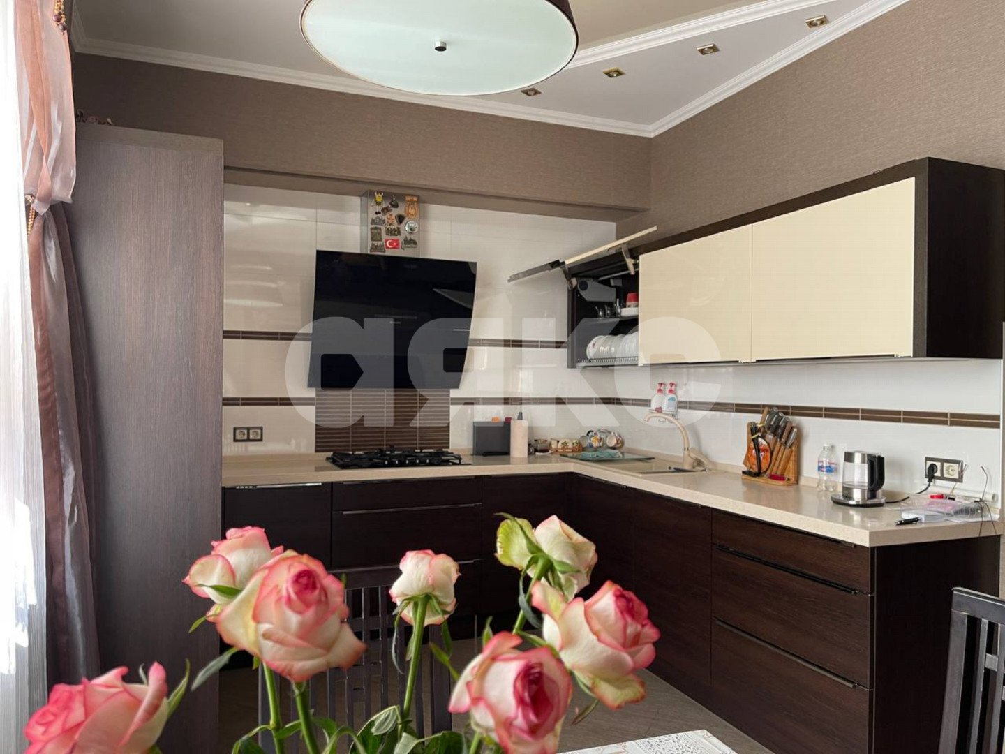 Фото №3: Дом 325 м² + 8 сот. - Горячий Ключ, Курортная Зона, мкр. Курортная Зона, ул. Ленина