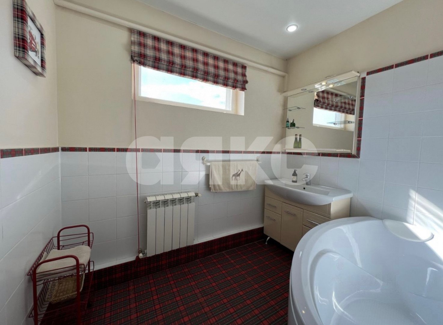 Фото №17: Дом 190 м² + 7.1 сот. - Горячий Ключ, Развилка, СНТ Медик, мкр. Развилка, ул. Дружбы