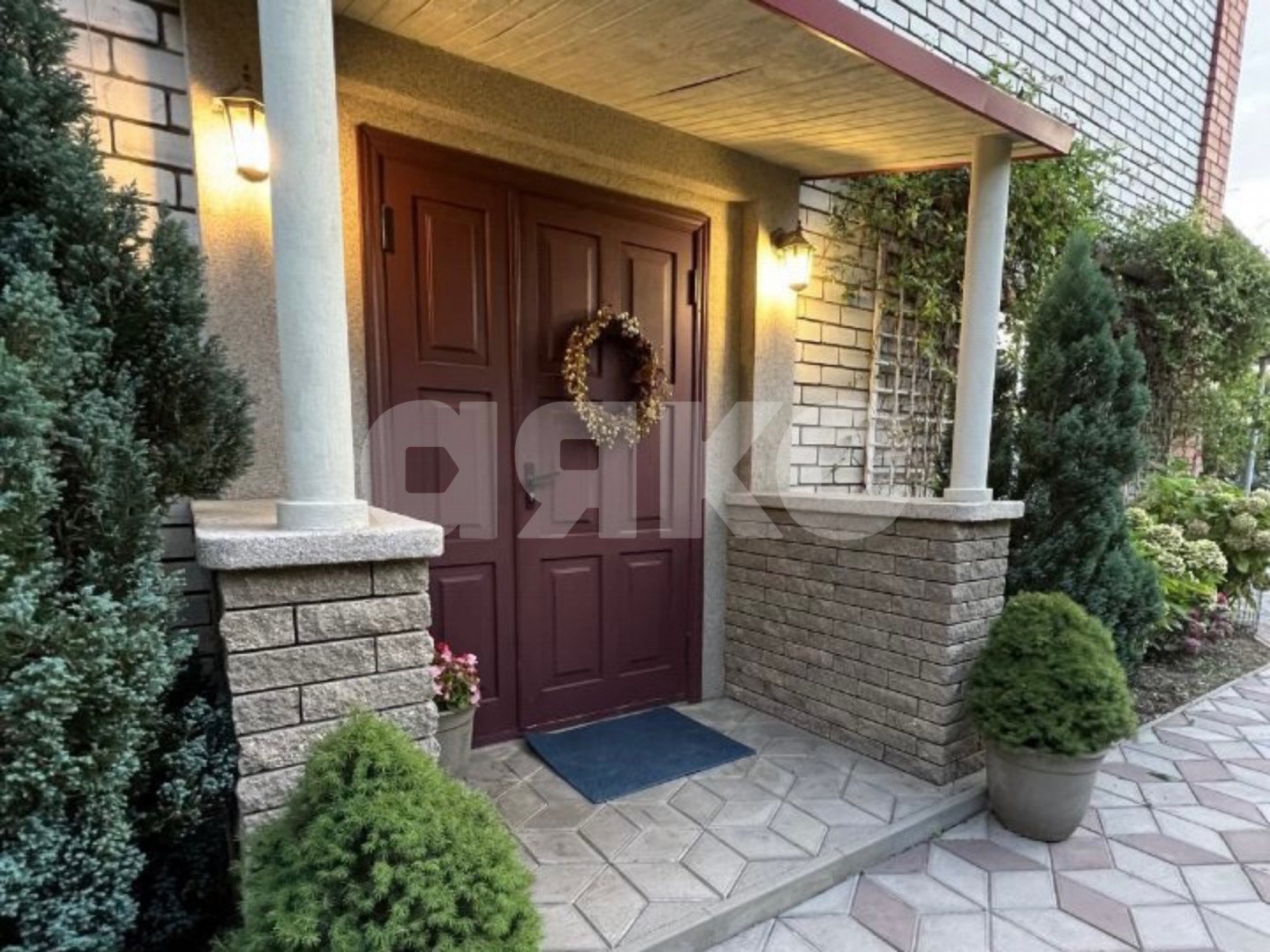 Фото №2: Дом 190 м² + 7.1 сот. - Горячий Ключ, Развилка, СНТ Медик, мкр. Развилка, ул. Дружбы