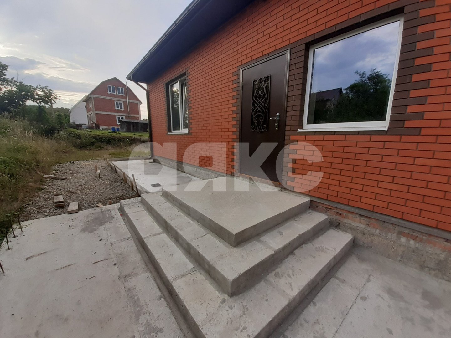 Фото №4: Дом 198 м² + 6 сот. - Горячий Ключ, мкр. Городская Больница, ул. Изумрудная