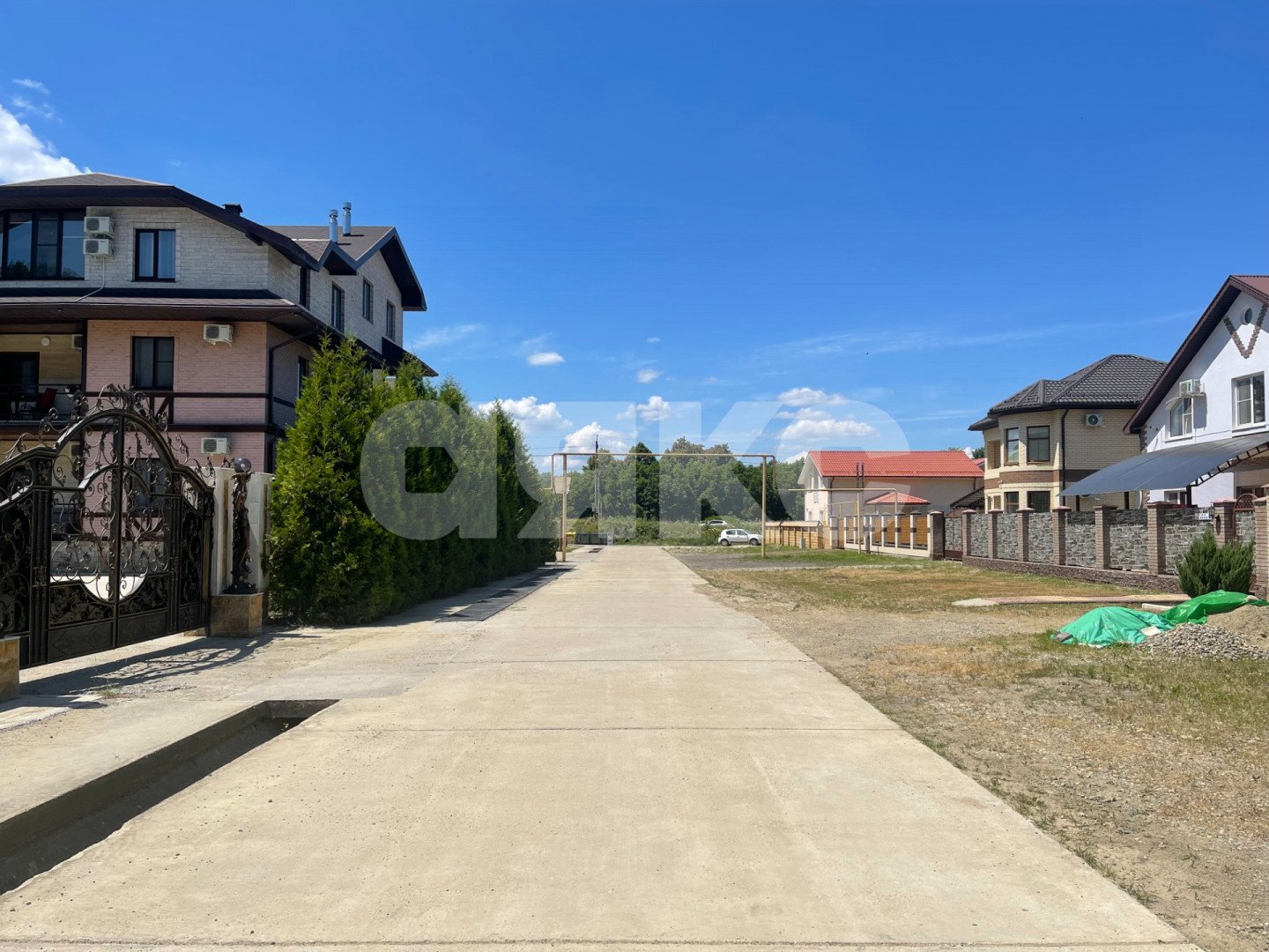 Фото №55: Дом 250 м² + 7 сот. - Горячий Ключ, Развилка, мкр. жилой комплекс Дубрава, ул. Михаила Шалжияна