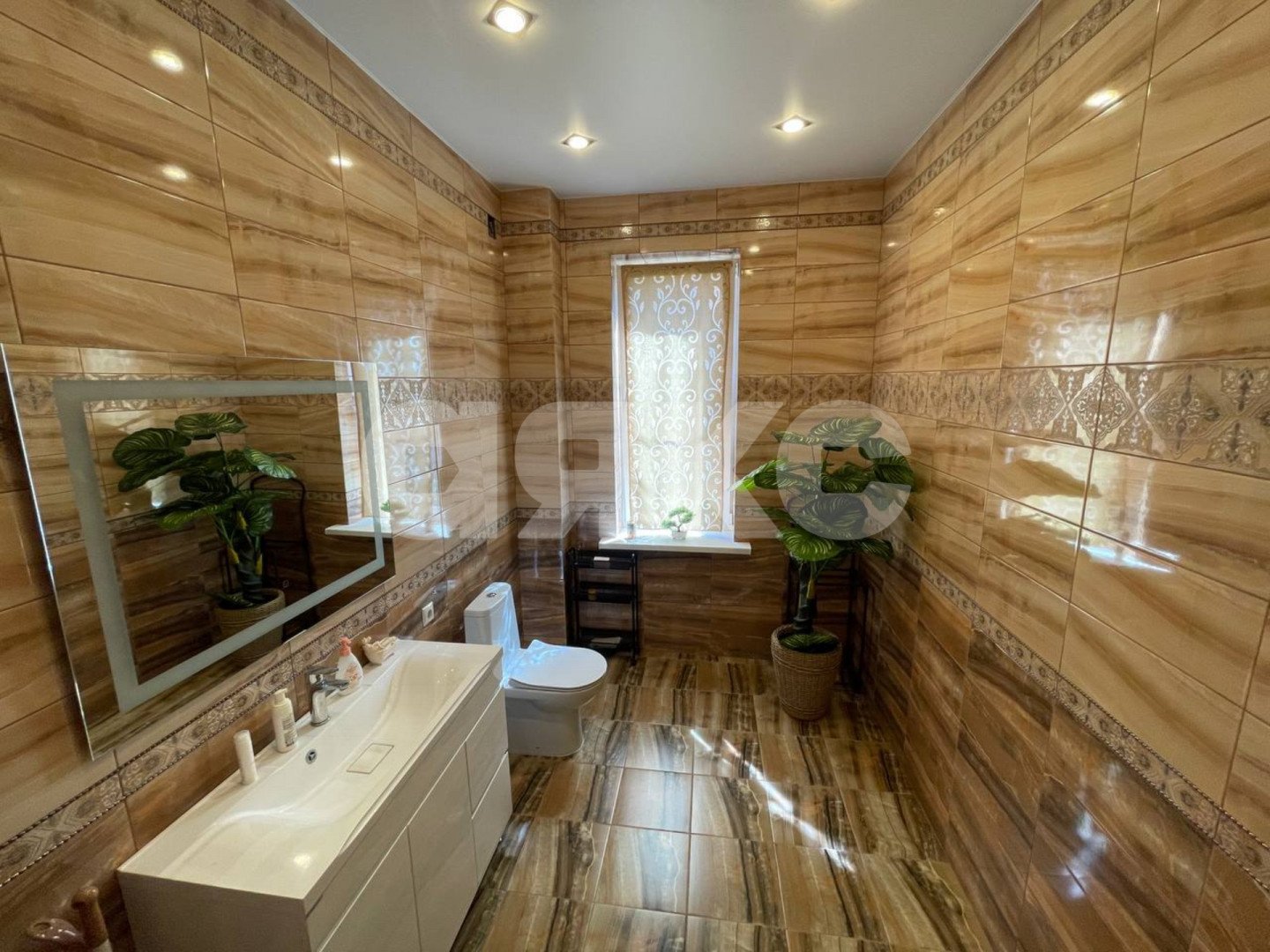 Фото №3: Дом 370 м² + 3.4 сот. - Горячий Ключ, Курортная Зона, мкр. Курортная Зона, ул. Ленина