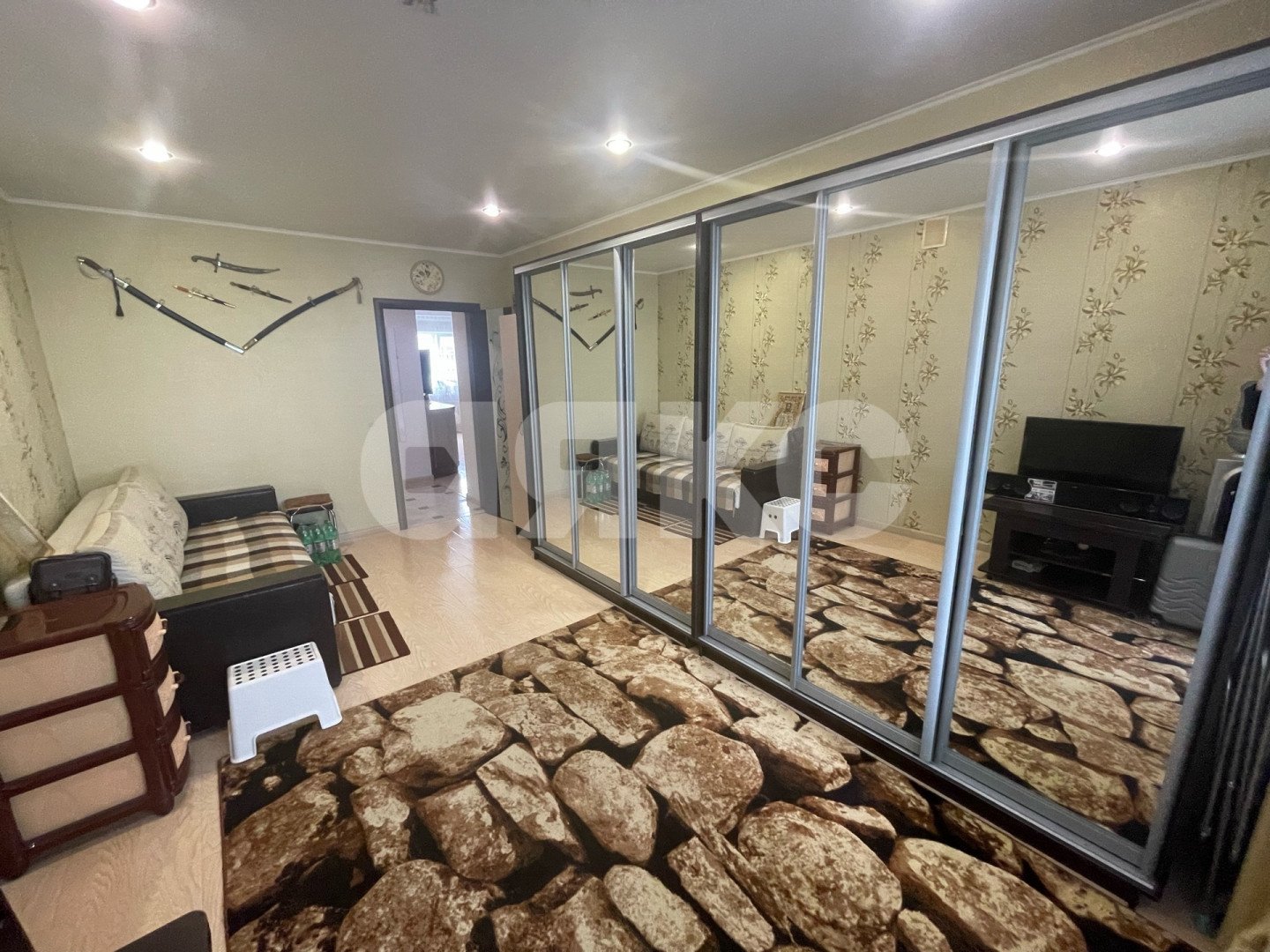 Фото №14: 2-комнатная квартира 87 м² - Горячий Ключ, Администрация, мкр. Администрация, ул. Ленина, 252