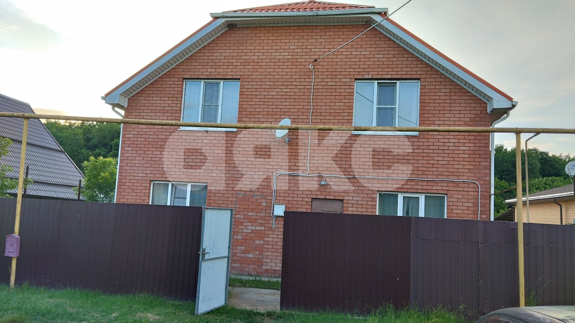 Фото №1: Дом 208 м² + 15 сот. - Саратовская, ул. Безымянная