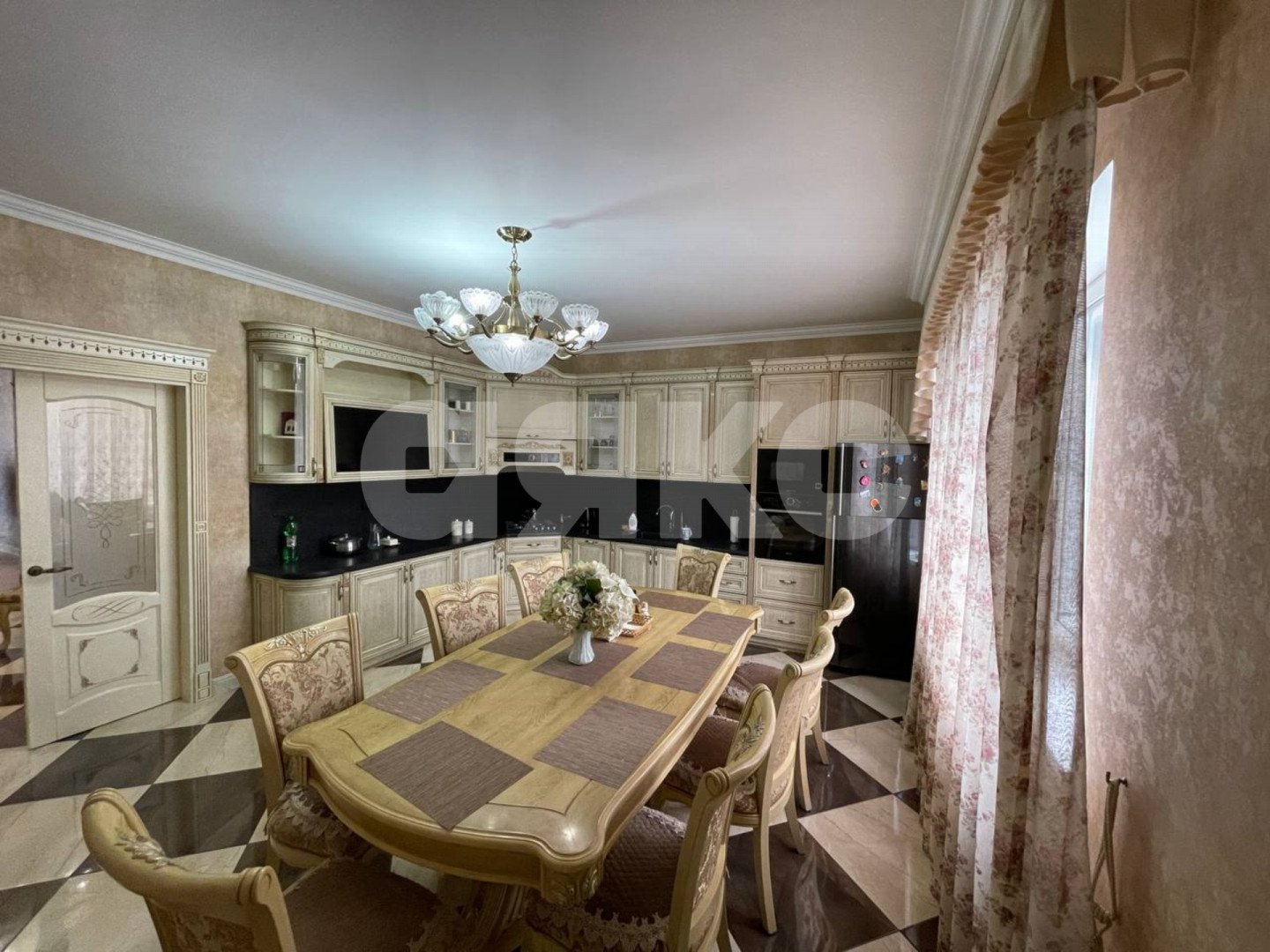 Фото №3: Дом 390 м² + 6 сот. - Горячий Ключ, мкр. Администрация, ул. Озёрная