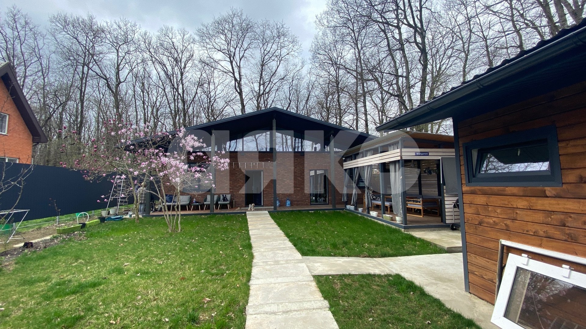 Фото №1: Дом 100 м² + 5 сот. - Горячий Ключ, мкр. Городская Больница, ул. Мартоса