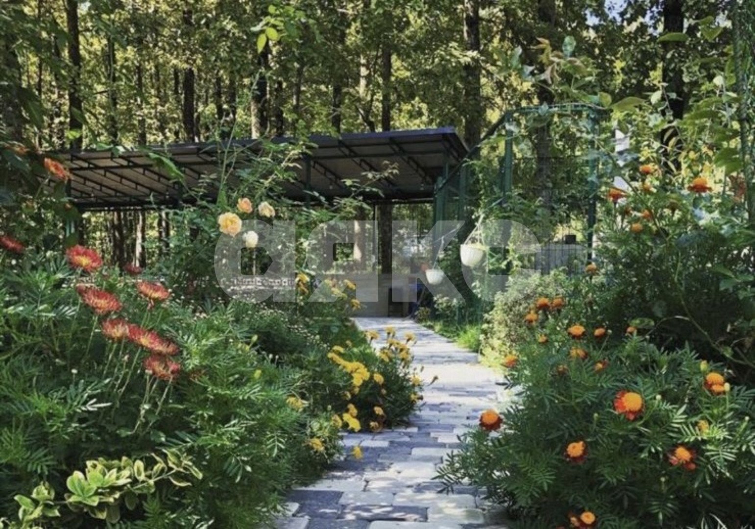 Фото №13: Дом 331 м² + 7 сот. - Горячий Ключ, Городская Больница, мкр. жилой комплекс Горячий, ул. Вишнёвая