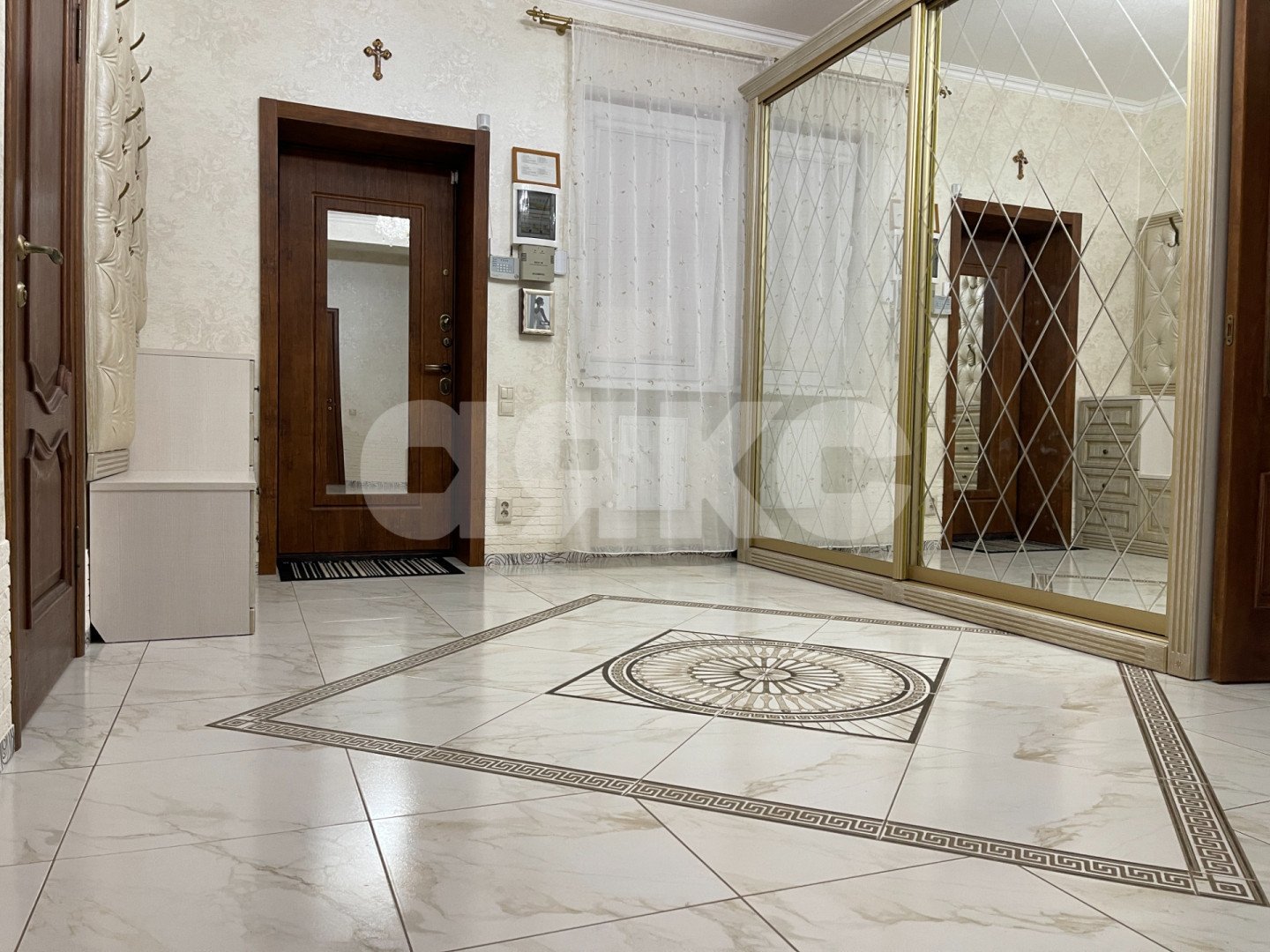 Фото №4: Дом 219 м² + 7.6 сот. - Горячий Ключ, мкр. Развилка, ул. Солнечная Поляна