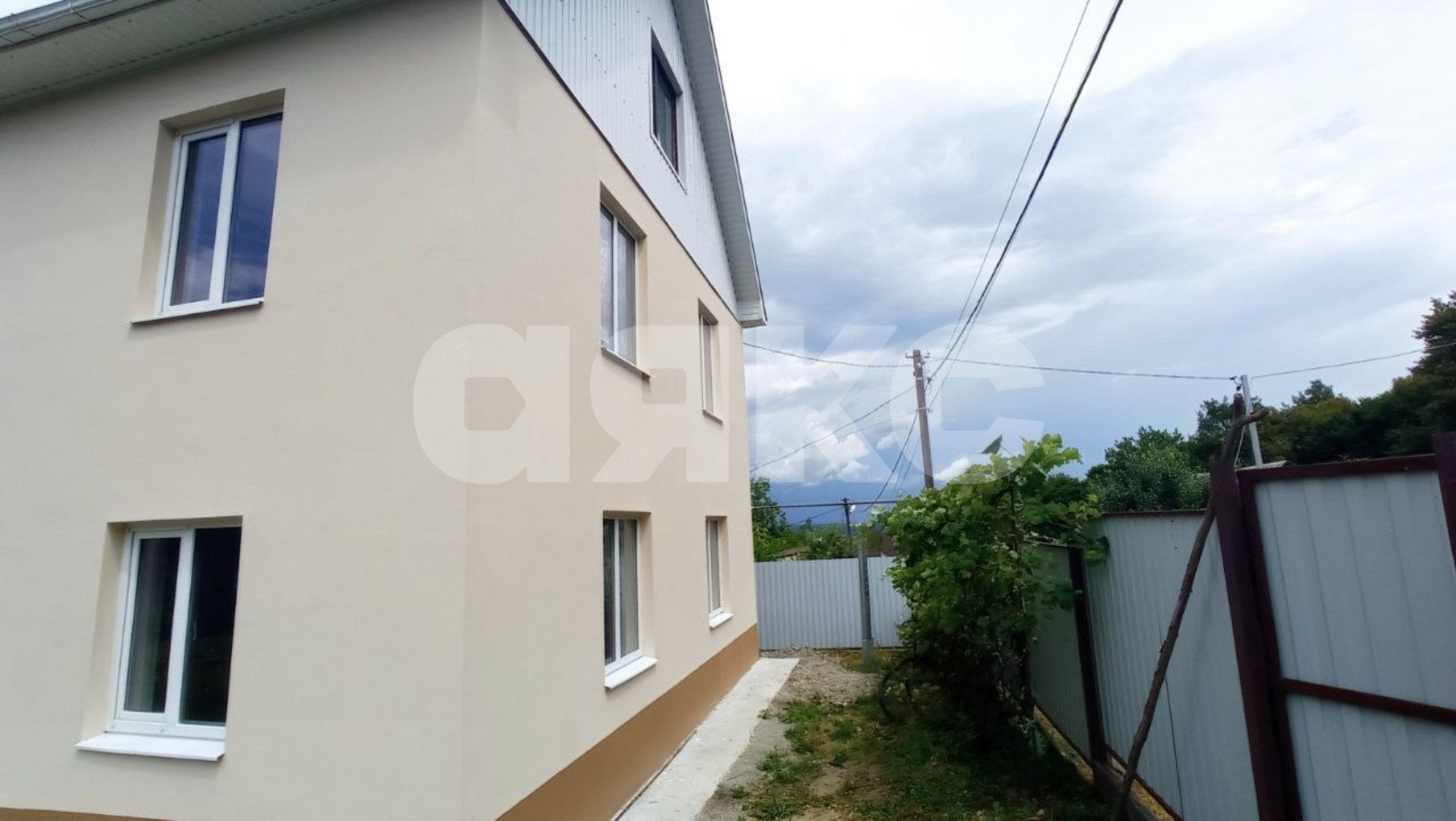 Фото №1: Дом 148 м² + 12.3 сот. - Горячий Ключ, Городская Больница, ст Кунпанова Поляна, ул. Грибная