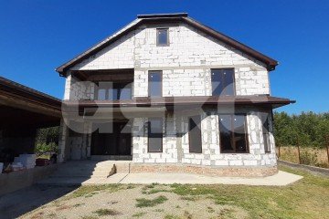 Фото №2: Дом 260 м² - Саратовская, ул. Сиреневая