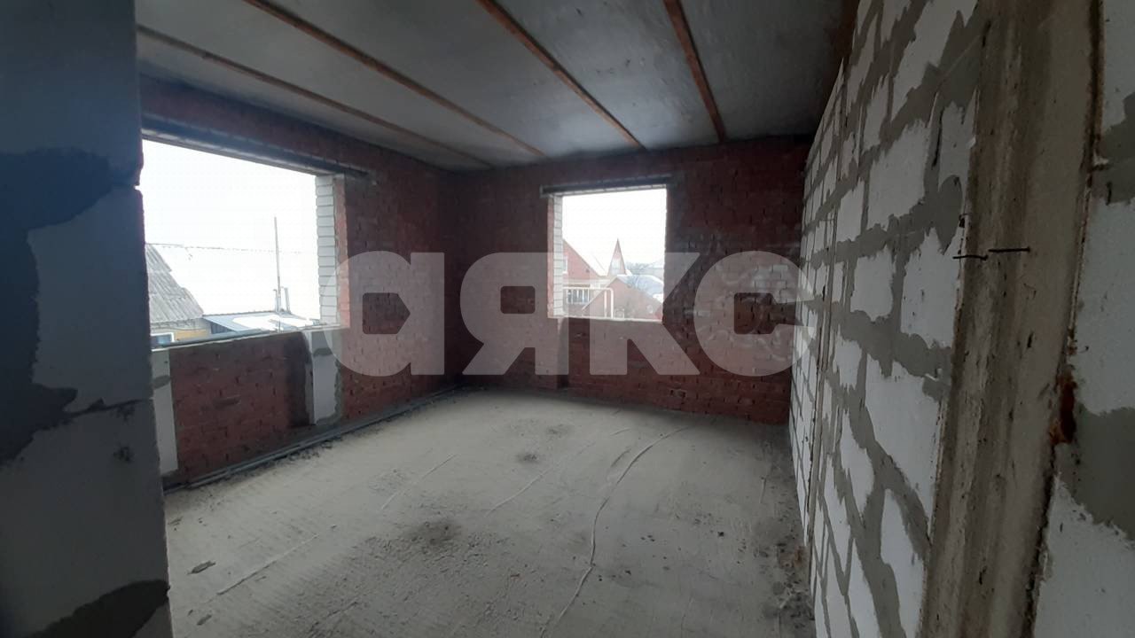 Фото №5: Дом 200 м² + 3.4 сот. - Горячий Ключ, мкр. Старый Рынок, ул. Толстого