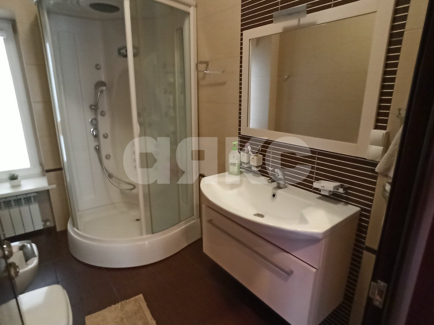 Фото №13: Дом 271 м² + 8.6 сот. - Горячий Ключ, Старый Рынок, мкр. Старый Рынок, ул. Октябрьская