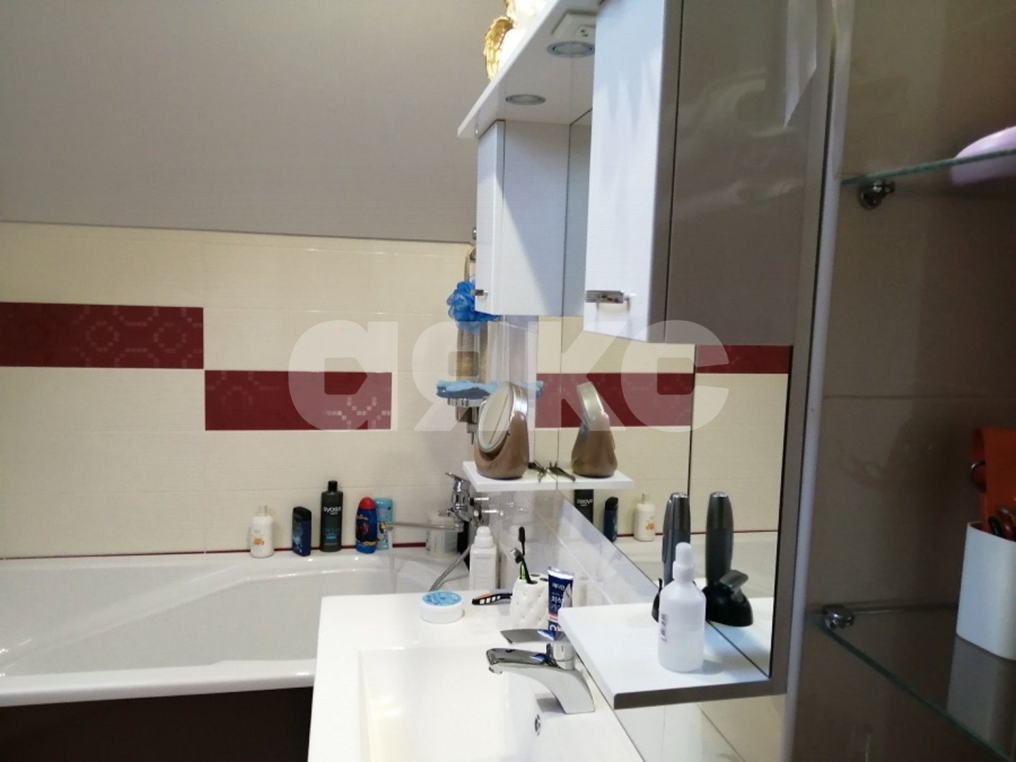 Фото №10: Дом 139 м² + 7 сот. - Горячий Ключ, Курортная Зона, мкр. Курортная Зона, ул. Пролетарская