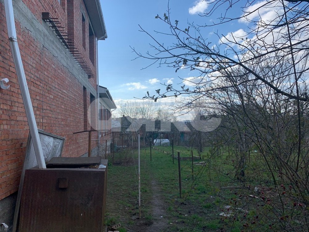 Фото №18: Дом 150 м² + 12 сот. - Горячий Ключ, Администрация, мкр. Администрация, ул. Тельмана