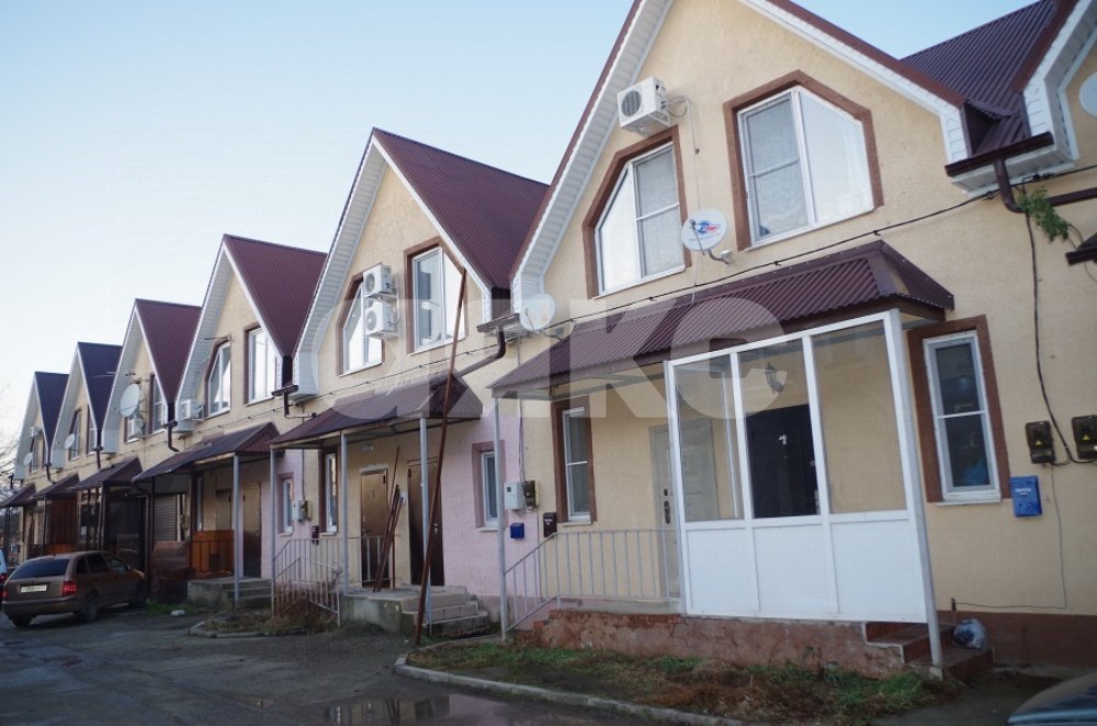 Фото №1: Таунхаус 56 м² + 1 сот. - Горячий Ключ, Дубрава, Развилка, жилой комплекс Дубрава, Администрация, жилой комплекс Горячий, Развилка, мкр. жилой комплекс Дубрава, ул. Ярославского