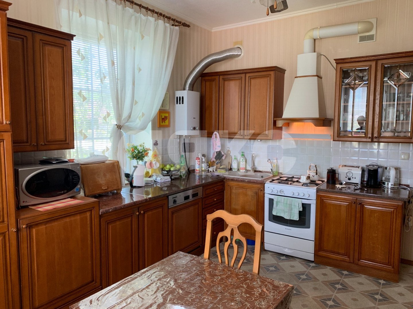 Фото №3: Дом 525 м² + 8 сот. - Горячий Ключ, Старый Рынок, мкр. Старый Рынок, ул. Солнечный Берег