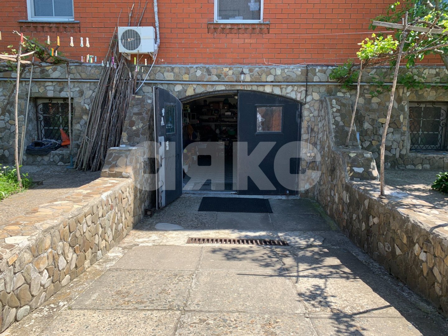 Фото №7: Дом 525 м² + 8 сот. - Горячий Ключ, Старый Рынок, мкр. Старый Рынок, ул. Солнечный Берег