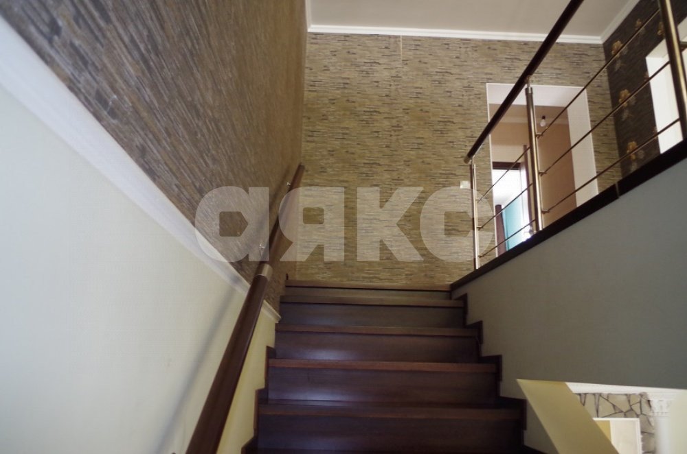 Фото №9: Дуплекс 258 м² + 8.5 сот. - Горячий Ключ, Развилка, мкр. Развилка, ул. Строителей