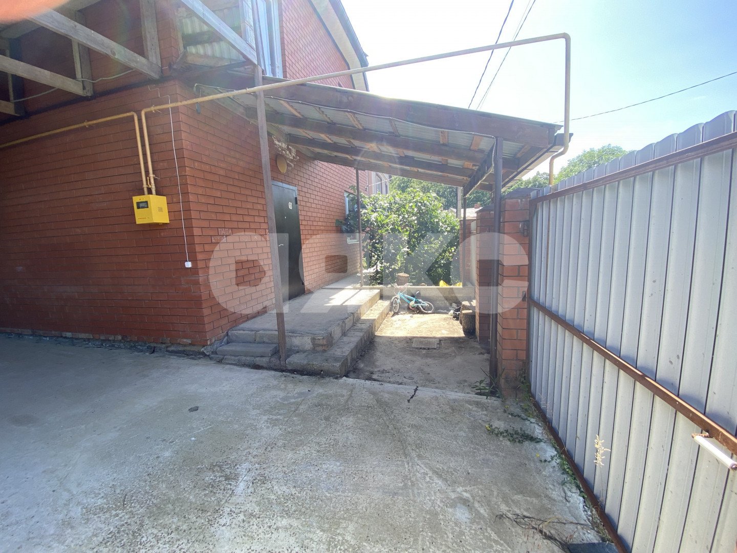 Фото №4: Дом 150 м² + 6 сот. - Горячий Ключ, жилой комплекс Горячий, Городская Больница, Кунпанова Поляна, Городская Больница, ст Кунпанова Поляна, ул. Персиковая