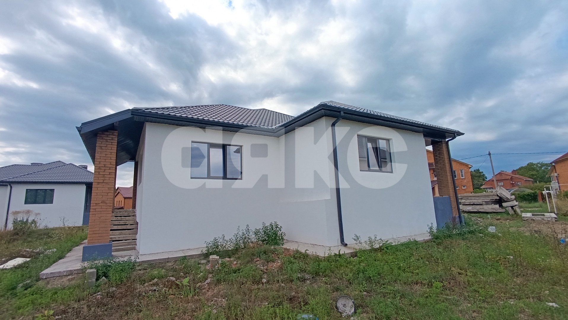 Фото №2: Дом 208 м² + 7.5 сот. - Саратовская, мкр. 4-й, ул. Грибная, 7