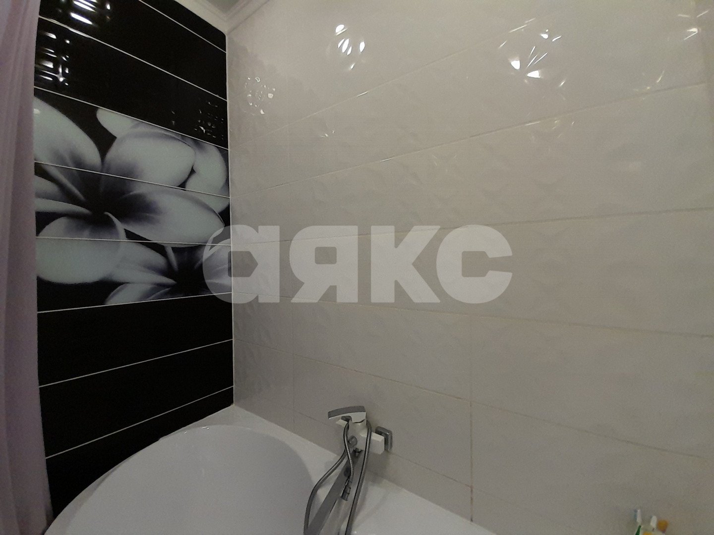 Фото №12: 2-комнатная квартира 66 м² - Горячий Ключ, Курортная Зона, мкр. Курортная Зона, ул. Закруткина