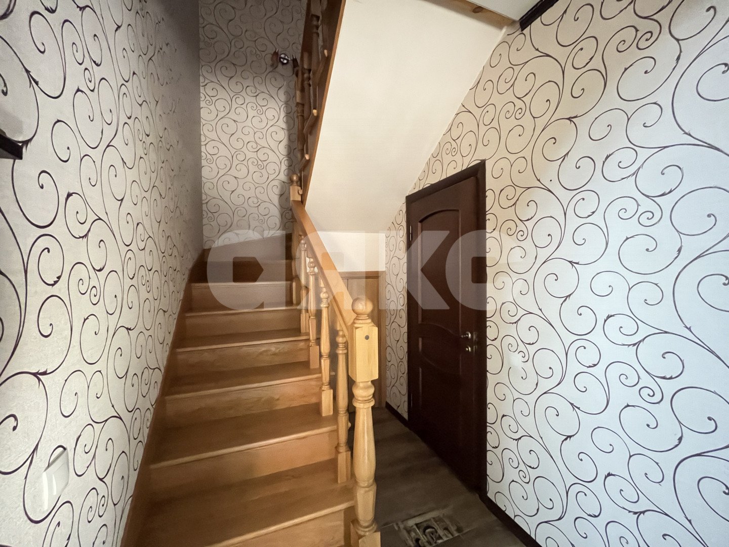 Фото №5: Дом 200 м² + 7.9 сот. - Горячий Ключ, жилой комплекс Горячий, Городская Больница, Кунпанова Поляна, Городская Больница, ст Кунпанова Поляна, ул. Персиковая