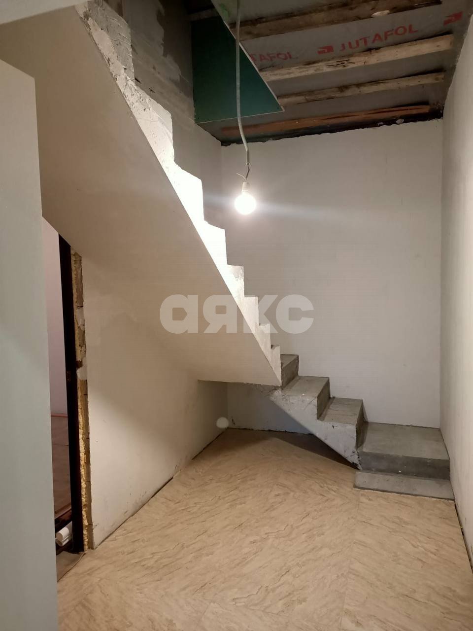 Фото №11: Дом 120 м² + 6 сот. - Нефтяник, Городская Больница, мкр. жилой комплекс Горячий, ул. Центральная