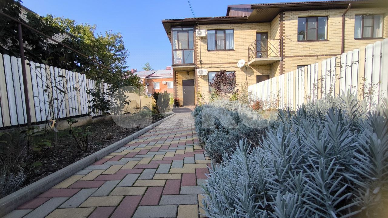 Фото №1: Таунхаус 115 м² + 3.3 сот. - Горячий Ключ, Развилка, мкр. Развилка, ул. Заводской тупик