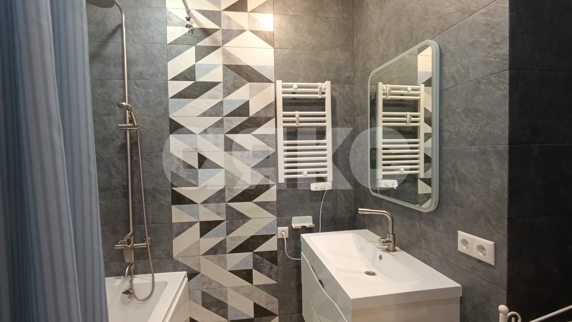 Фото №4: 2-комнатная квартира 64 м² - Горячий Ключ, Администрация, коттеджный посёлок Царское, Администрация, с. коттеджный посёлок Царское, ул. Владимирская, 20