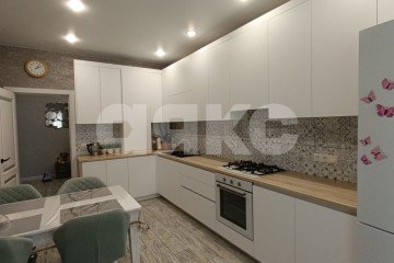 Фото №1: 2-комнатная квартира 64 м² - Горячий Ключ, с. коттеджный посёлок Царское, ул. Владимирская, 20