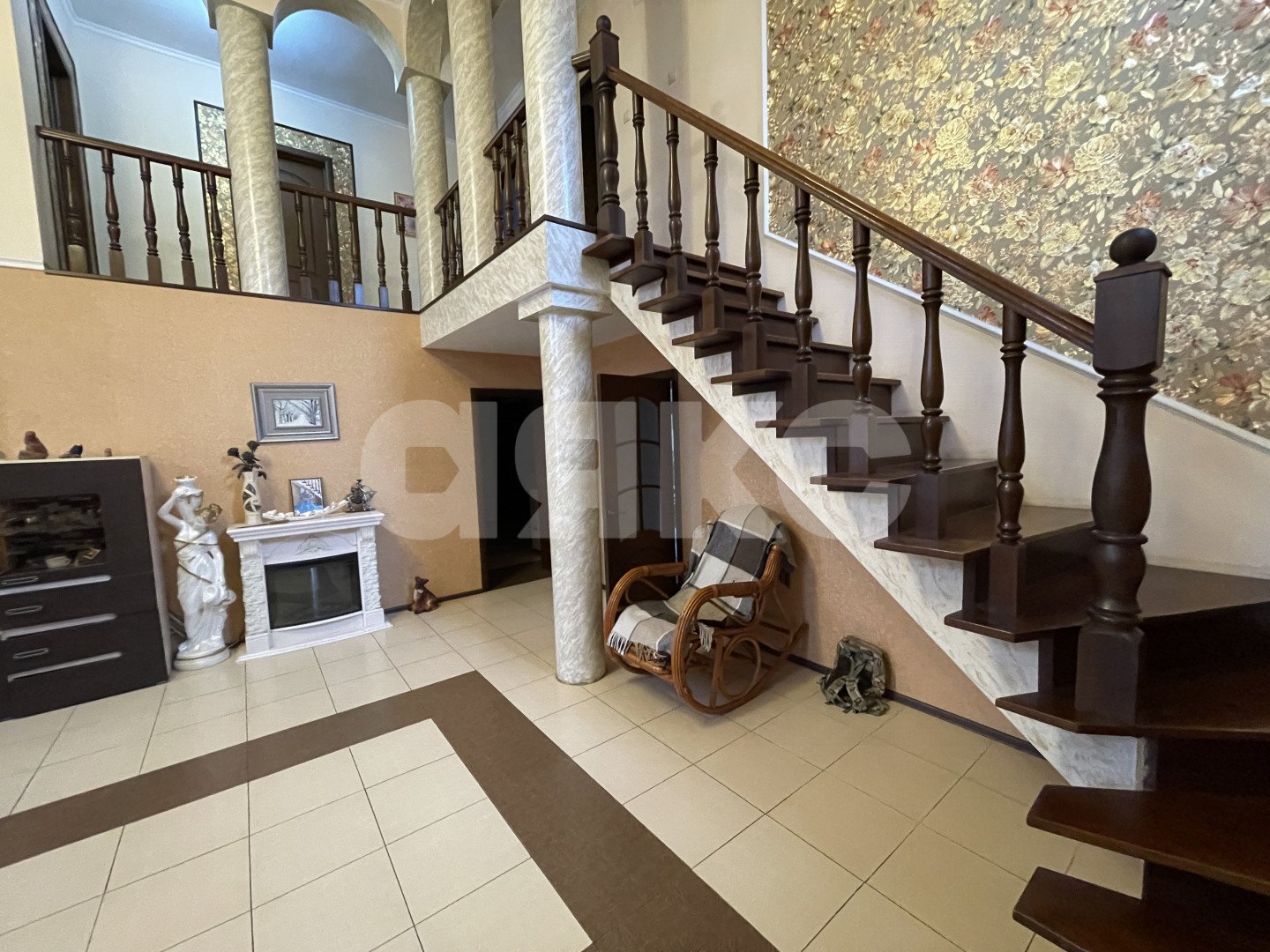 Фото №15: Дом 236 м² + 6 сот. - Горячий Ключ, мкр. Городская Больница, ул. 4-я