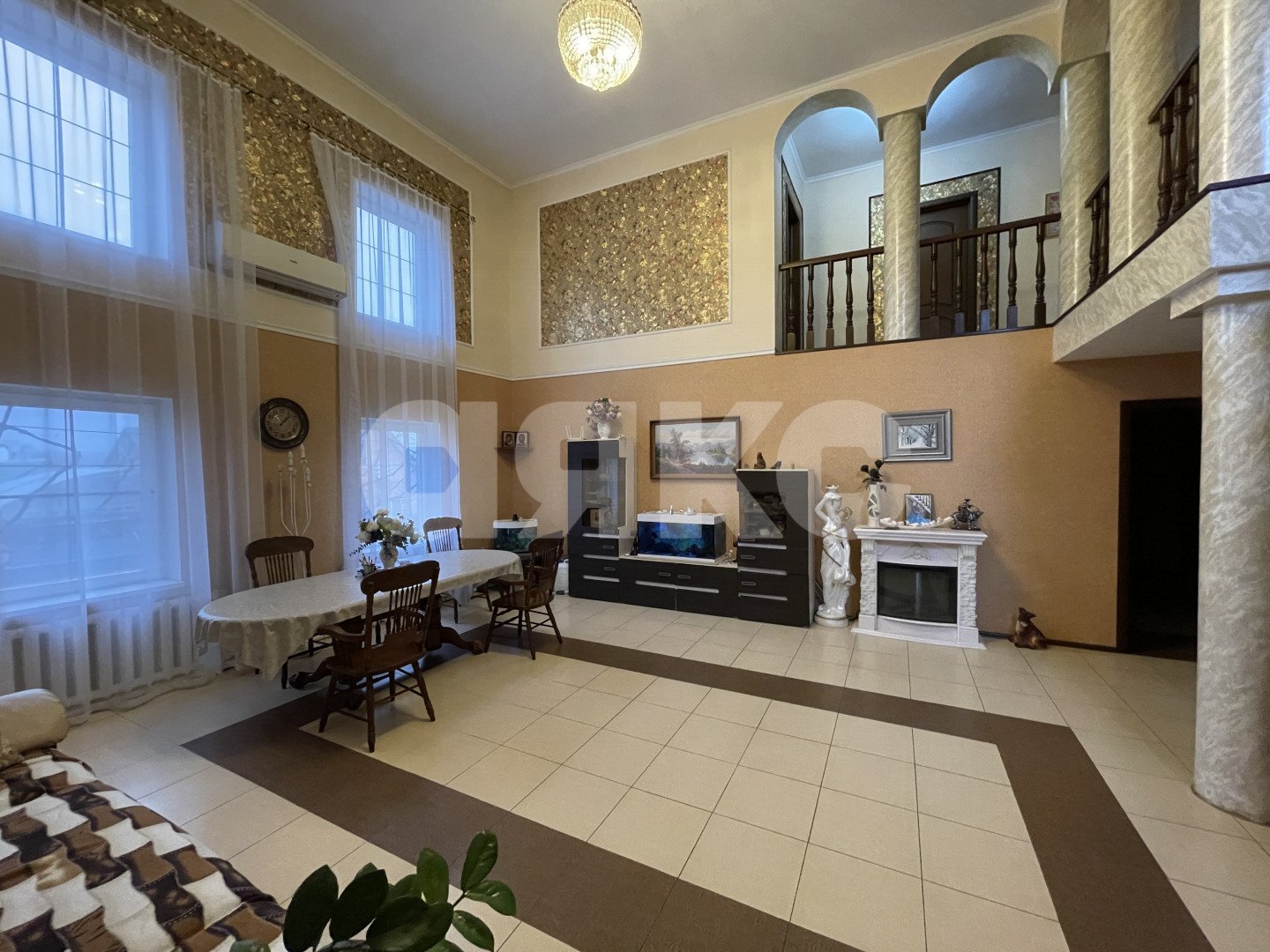 Фото №2: Дом 236 м² + 6 сот. - Горячий Ключ, мкр. Городская Больница, ул. 4-я