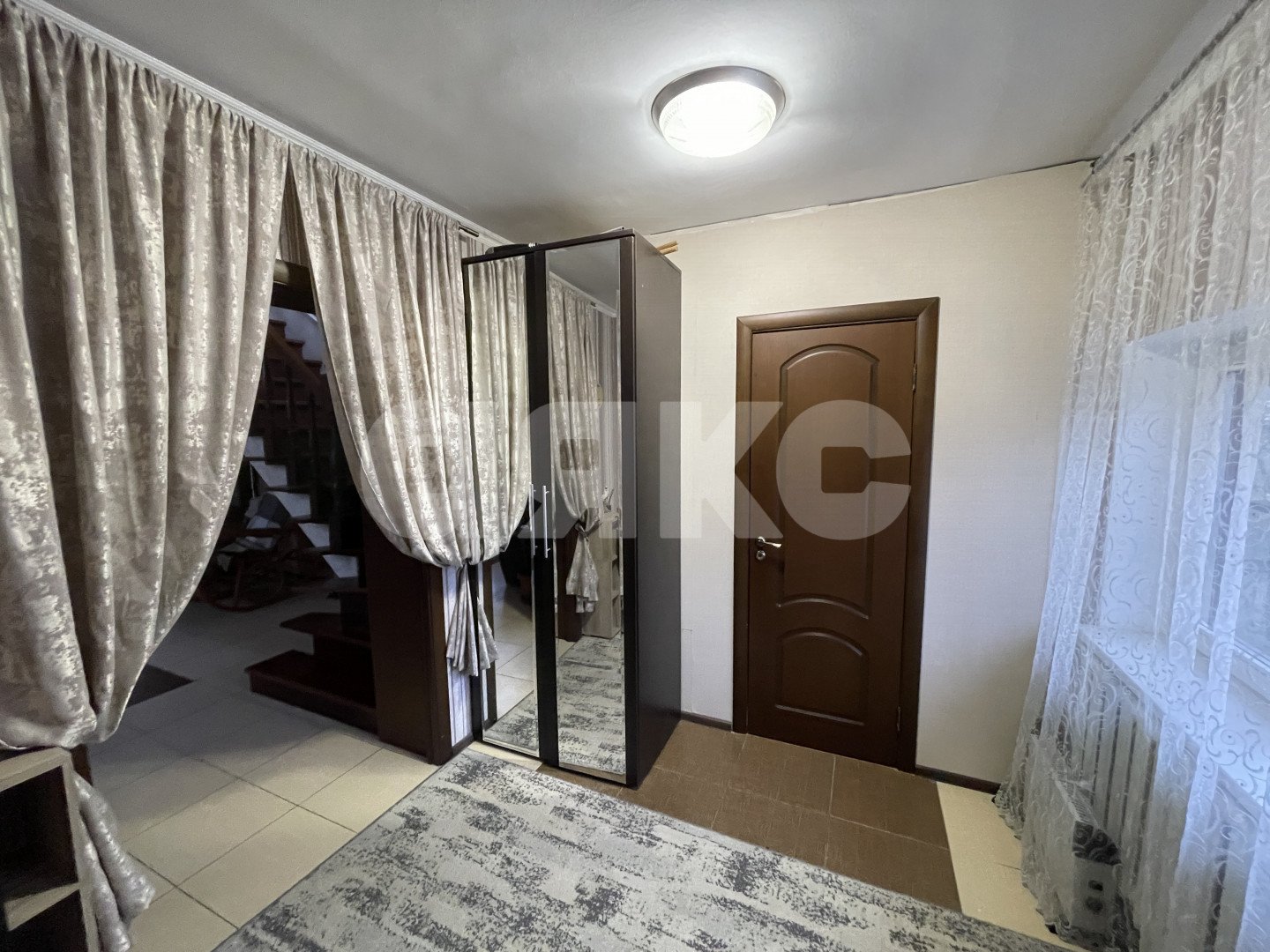 Фото №3: Дом 236 м² + 6 сот. - Горячий Ключ, мкр. Городская Больница, ул. 4-я