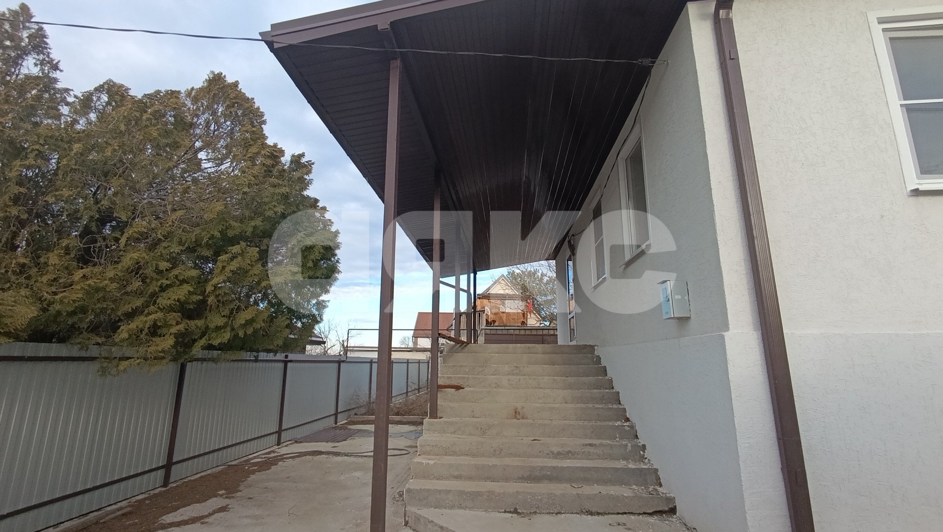 Фото №1: Дом 60 м² + 4.2 сот. - Горячий Ключ, Администрация, мкр. Администрация, ул. Жлобы