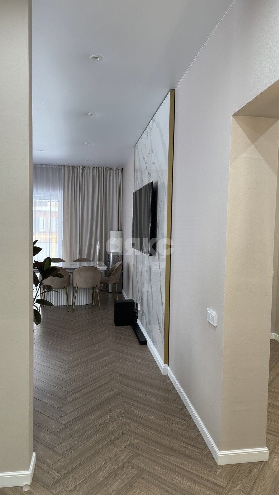 Фото №19: Дом 91 м² + 5 сот. - Горячий Ключ, Развилка, Городская Больница, мкр. жилой комплекс Горячий, б-р имени Поляничко