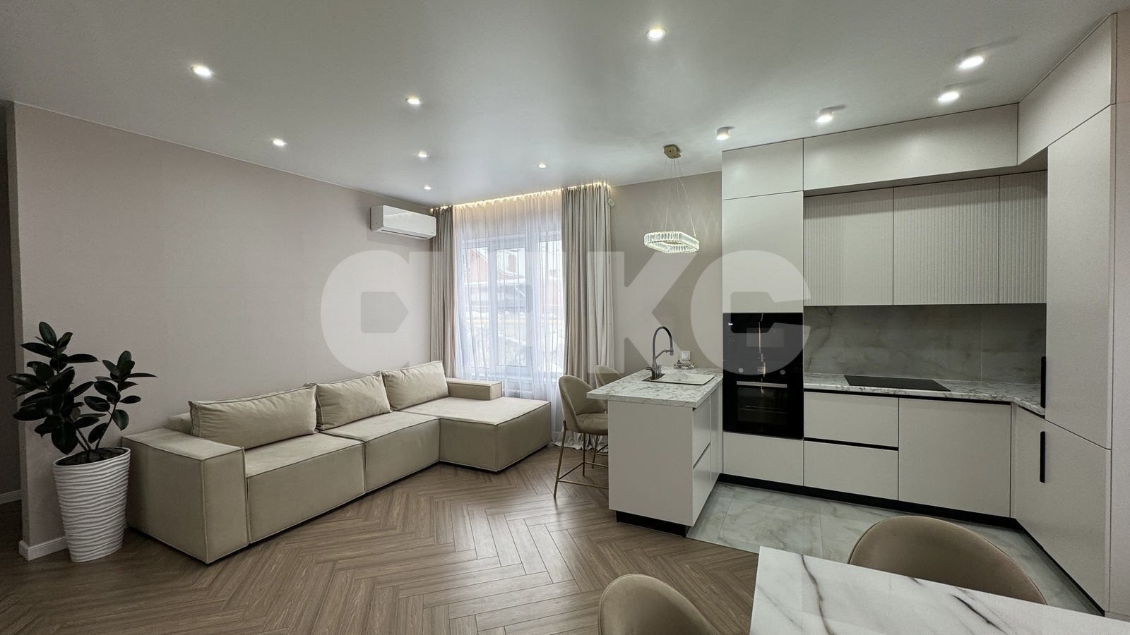 Фото №13: Дом 91 м² + 5 сот. - Горячий Ключ, Развилка, Городская Больница, мкр. жилой комплекс Горячий, б-р имени Поляничко