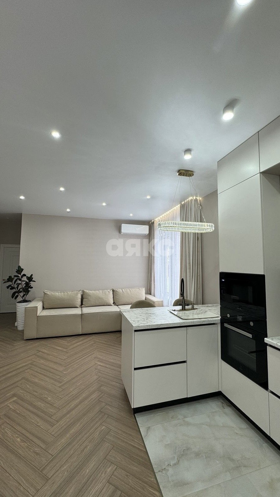 Фото №17: Дом 91 м² + 5 сот. - Горячий Ключ, Развилка, Городская Больница, мкр. жилой комплекс Горячий, б-р имени Поляничко