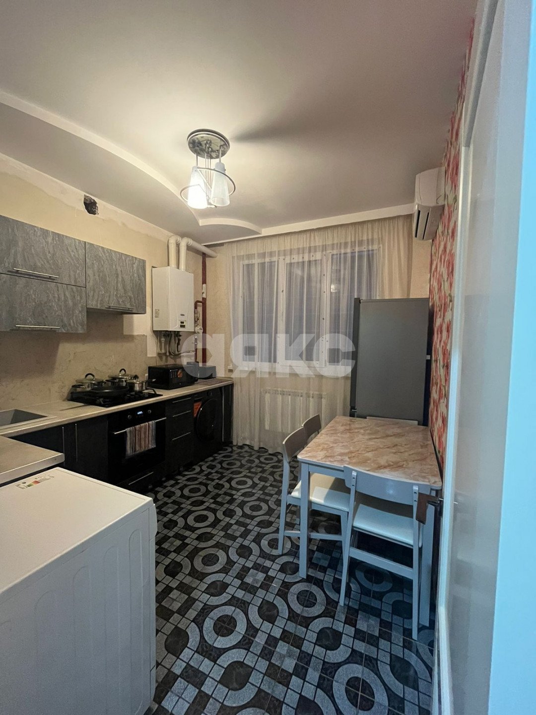 Фото №1: 2-комнатная квартира 43 м² - Горячий Ключ, Администрация, мкр. Администрация, ул. Кириченко, 7