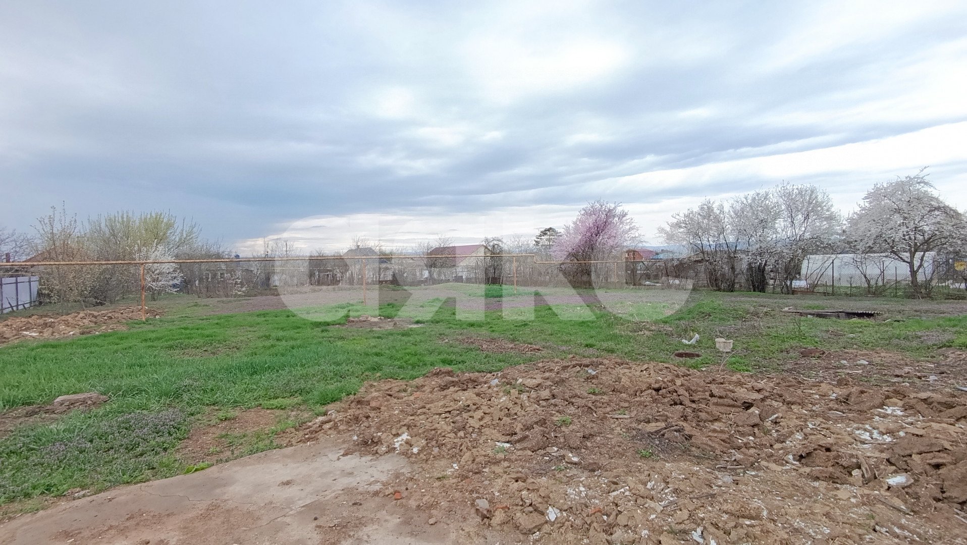 Фото №1: Земельный участок под ИЖС 16.8 сот. - Саратовская, ул. Комсомольская