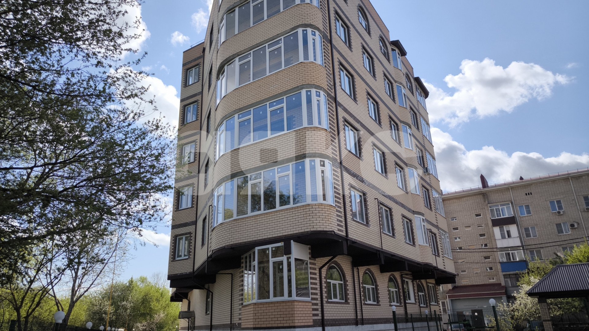 Фото №1: 2-комнатная квартира 65 м² - Горячий Ключ, мкр. Администрация, ул. Ленина, 199Б