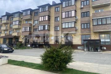 Фото №1: 2-комнатная квартира 71 м² - Горячий Ключ, мкр. Администрация, ул. Кучерявого, 50Б