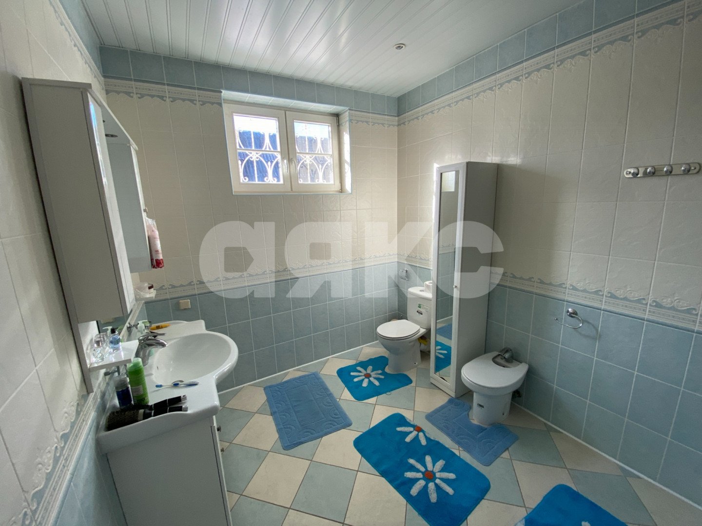 Фото №14: Дом 400 м² + 6 сот. - Горячий Ключ, Городская Больница, мкр. Городская Больница, ул. Воронихина