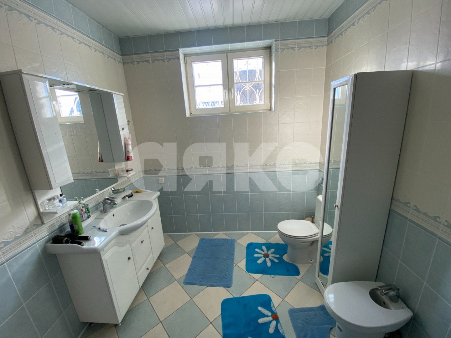 Фото №13: Дом 400 м² + 6 сот. - Горячий Ключ, Городская Больница, мкр. Городская Больница, ул. Воронихина