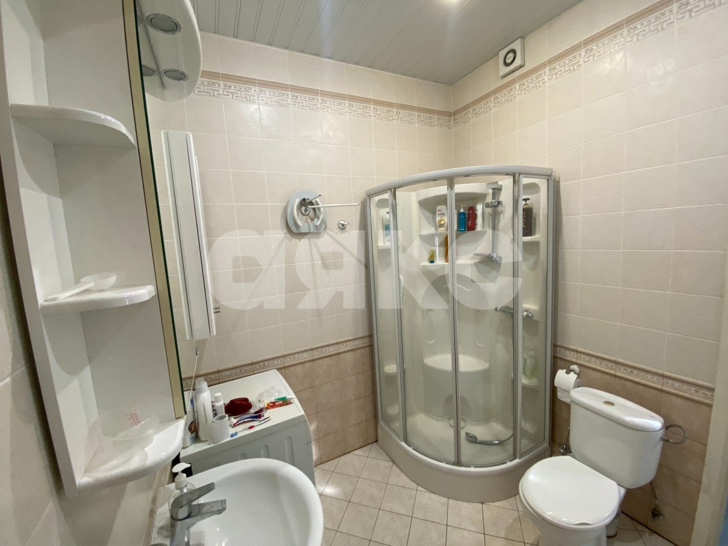 Фото №19: Дом 400 м² + 6 сот. - Горячий Ключ, Городская Больница, мкр. Городская Больница, ул. Воронихина